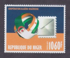 2013 Niger 2395 Cooperation With Algeria 4,20 € - Timbres