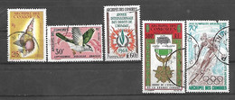 E 68 Archipel Des Comores 5 Timbres Obl. - Used Stamps