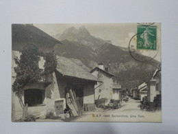 Delcampe - SALLANCHES  Une Rue - Sallanches