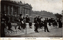 CPA PARIS La Visite D'un Taube (305480) - Recepties