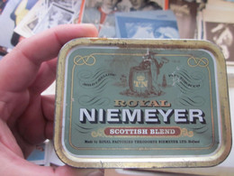 Old Tin Box Royal Niemeyer Scottish Blend  Pipe Tobacco - Contenitori Di Tabacco (vuoti)