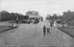 CPA France - Loire Atlantique - La Baule Les Pins - Place Des Palmiers Et Avenue Des Tilleuls - Illustration - Animée - Autres & Non Classés