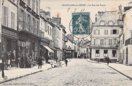 CPA France - 21 - CHATILLON SUR SEINE - La Rue Des Ponts - Animée - Chatillon Sur Seine