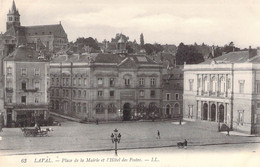 CPA France - Mayenne - Laval - Place De La Mairie Et L'Hôtel Des Postes - L.L. - Calèche - Cheval - Eglise - Drapeau - Laval