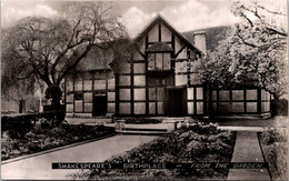 (1 M 24) VERY OLD - (b/w) Shakespeares's Birthplace - View From The Garden - Stratford Upon Avon