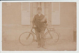 CHAMPAGNEY - HAUTE SAONE - CARTE PHOTO - LE FACTEUR DES POSTES JUSTIN GARDENT - LA POSTE - Champagney