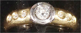 Damenring Gelbgold/Weißgold 750/1000 Mit Großem Brillanten, Ca. 0,25 Ct Und 6 Kl. Brillanten. Ringgröße 18. 4,91 G. - Andere & Zonder Classificatie