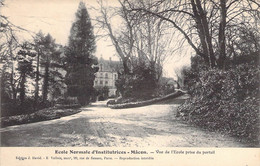 CPA France - Saône Et Loire - Macon - Ecole Normale D'institutrices - Vue De L'Ecole Prise Du Portail - Edition J. David - Macon