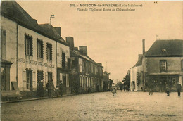 Moisdon La Rivière * La Place De L'église Et Route De Châteaubriant * Hôtel HEURTEBISE * Villageois - Moisdon La Riviere