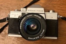 LOT 2 DE 2 APPAREILS PHOTOS EN L'ETAT : 1 PRAKTICA MT Et 1 ULTRA FEX (trouvés Dans Un Sous-sol, Sentent Le Moisi) - Fotoapparate