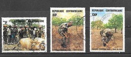 TIMBRE OBLITERE AVEC CACHET POSTAL DE CENTRAFRIQUE DE 1985 N° MICHEL 1144/46 - Repubblica Centroafricana