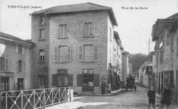 VIRIVILLE (Isère) - Rue De La Gare - Café Perroud - Viriville