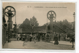 75 PARIS XIX Pont Métallique Levant De La Rue De Crimée Animation 1910     D10 2022 - Arrondissement: 19