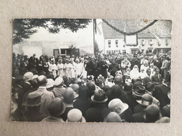 Germany - Priests Archbishop At A Ceremony Prêtres Et Archevêque Cérémonie Priester Und Erzbischof Bei Einer Zeremonie - Einweihungen