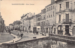 CPA France - Vosges - Rambervillers - Rue Carnot - Animée - Chien - Passants - Rambervillers