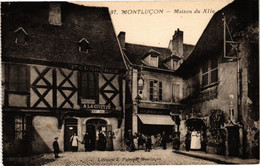 CPA MONTLUCON - Maison (262303) - Montlucon