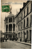 CPA ROANNE - La Poste Et Les Grands Magasins "Aux Dames De France" (225464) - Roanne