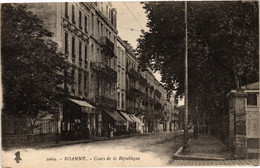 CPA ROANNE - Court De La République (263355) - Roanne