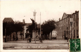 CPA ROANNE - Place Du Palais De Justice (263357) - Roanne