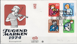 Berlin - Elemente Internationaler Jugendarbeit (MiNr: 468/71) 1974 - FDC Illustriert - 1971-1980