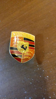 Pin's écusson Porsche - Porsche