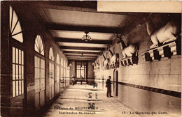 CPA Chateau De MESNIERES-Inst. St-Joseph (269905) - Mesnières-en-Bray