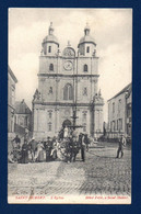 Saint-Hubert. Basilique St. Hubert. Habitants Et Gendarmes Autour De La Fontaine. 1906 - Saint-Hubert