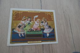 Grand Chromo Ancien Au Bon Marché Enfant Litho Jeux Anciens Le Grand Prix Tiercé - Au Bon Marché