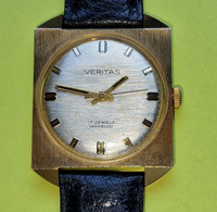 Montre Mécanique à Remontage Manuel - Belle Dorure - VERITAS - Bracelet 18 Cuir Neuf - FONCTIONNE Très Bien - Vers 1970 - Horloge: Antiek