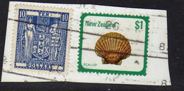 Nouvelle-Zelande  - (1967)  - FP  10 D.   Armoiries  Oblit Sur Fragment - Postal Fiscal Stamps