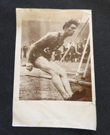 PHOTOGRAPHIE ORIGINALE DU FRANCAIS  L. HEINRICH - DECATHLON JEUX OLYMPIQUES 1948  AU STADE WEMBLEY - Altri & Non Classificati