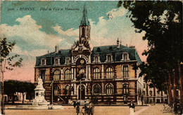 CPA ROANNE Hotel De Ville Et Monument (338773) - Roanne
