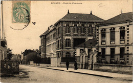 CPA ROANNE École De Commerce (338937) - Roanne