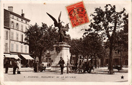 CPA ROANNE Monument De La Défense (338857) - Roanne