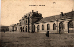 CPA ROANNE La Gare (339206) - Roanne