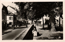 CPA St-JULIEN-en-GENEVOIS - La Promenade Et L'Hotel De France (248266) - Saint-Julien-en-Genevois