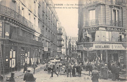 CPA 75 PARIS 1er LA RUE FRANCAISE AU CARREFOUR DE LA RUE TURBIGO - Paris (01)