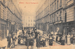 CPA 75 PARIS 12e LA RUE DE MADAGASCAR - District 12