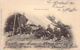 CPA PRECURSEUR - MILITARIAT - Dejeuner Sur L'Herbe - Soldat Français Dans Un Camp Déjeune Assis - Bergeret NANCY - Regiments