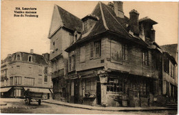 CPA LOUVIERS - Vieiles Maisons Rue Du NEUBOURG (181932) - Le Neubourg