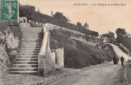 CPA FRANCE - 89 - AVALLON - Les Terreaux De La Petite Porte - Animée - Escalier - Avallon