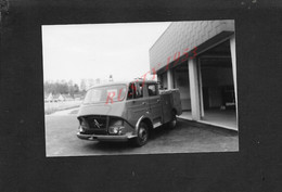 MILITARIA PHOTO DE 13X9 FOURGON CAMIONNETTE DE POMPIER CITROËN À COUILLY PONT AUX DAMES : - Firemen