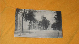CARTE POSTALE ANCIENNE CIRCULEE DE 1910../ ROCHEFORT BELGIQUE.- LA POSTE ET LA GENDARMERIE...CACHETS + TIMBRE. - Rochefort