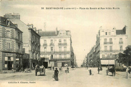 St Nazaire * La Place Du Bassin Et Rue Villès Martin * Café De La Criée * Attelage - Saint Nazaire