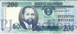 MOZAMBIQUE 200 METICAIS 2011 PICK 152a UNC - Mozambique
