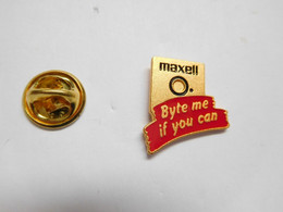 Beau Pin's , Informatique , Maxell , Disquette - Informatique