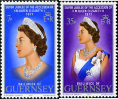 167275 MNH GUERNSEY 1977 25 ANIVERSARIO DE LA ASCENSION AL TRONO DE ISABEL II - Horlogerie