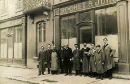 Bourg En Bresse * Carte Photo * Mercerie Bonneterie Chaussures ROCHET & JUIN Place Et Rue Bernard * Commerce - Andere & Zonder Classificatie