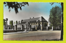 39 TAVAUX Cités Usine SOLVAY Les Bureaux éditions F. Bey Dole - Tavaux