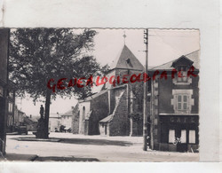 87 - BESSINES - PLACE DE L' EGLISE  CAFE - Bessines Sur Gartempe